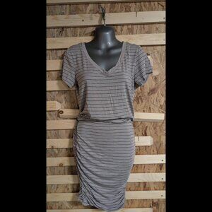 NEW prAna PEBBLE GREY HEATHER STRIPE FOUNDATION RUCHED V-NECK T-SHIRT DRESS SZ M